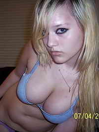 a horny girl from Fenton, Michigan